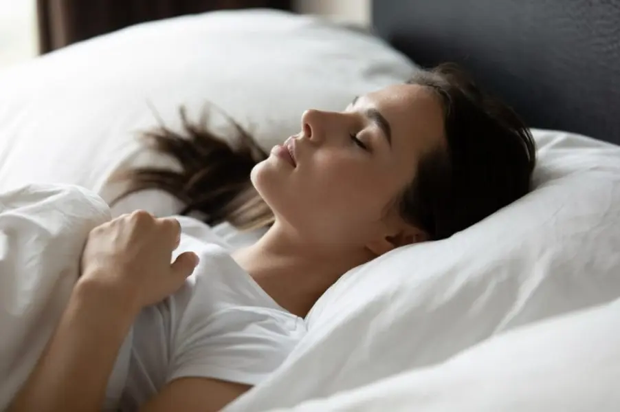 L'équipement de sommeil pour soualger un torticolis douloureux choisir un matelas adapté pour torticolis douloureux