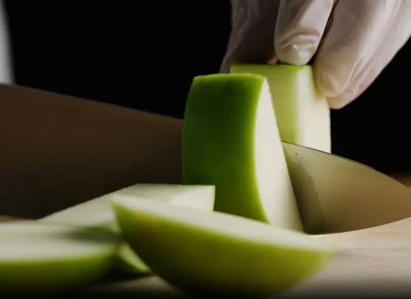 Les 12 aliments brûleurs de graisse naturels les plus puissants La pomme brûleur de graisse naturel riche en pectine